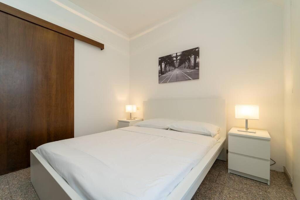 5 Giornate Apt Con Terrazzo E Garage Privato 밀라노 외부 사진