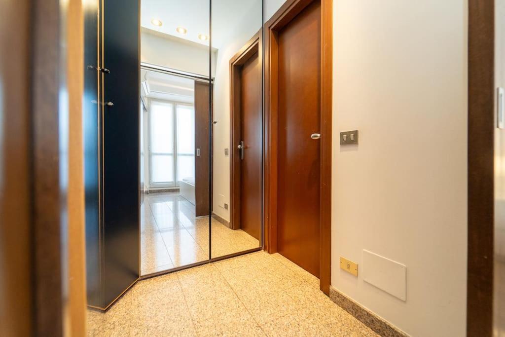 5 Giornate Apt Con Terrazzo E Garage Privato 밀라노 외부 사진